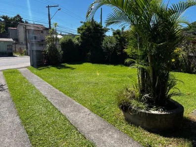 Casa com 4 Quartos à venda, 225m² no Cachoeira do Bom Jesus, Florianópolis
