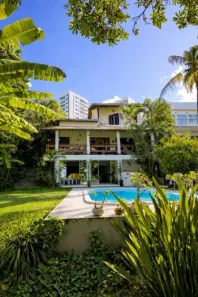 Casa de Condomínio com 5 Quartos à venda, 450m² no Pituaçu, Salvador