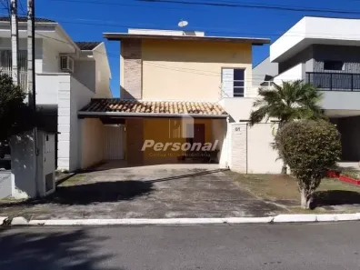 Sobrado com 3 Quartos à venda, 220m² no Parque São Luís, Taubaté