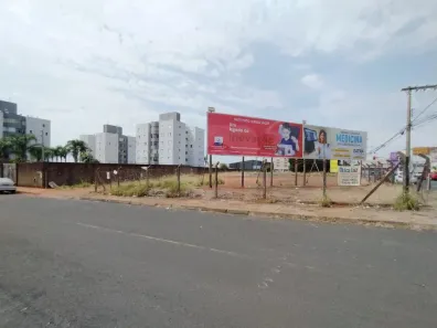 Lote/Terreno para alugar, 3956m² no Custódio Pereira, Uberlândia