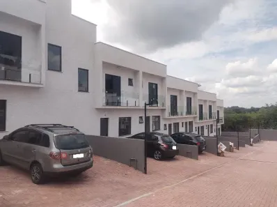 Casa de Condomínio com 2 Quartos para alugar, 80m² no Granja Viana II, Cotia