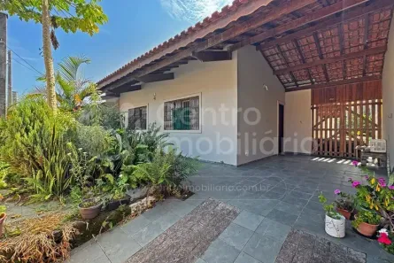 Casa com 2 Quartos à venda, 107m² no Balneario São João Batista, Peruíbe
