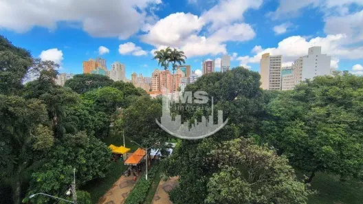 Apartamento com 3 Quartos para alugar, 145m² no Centro, Campinas