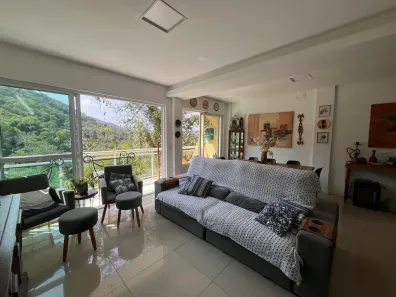 Casa com 3 Quartos à venda, 300m² no Itaipu, Niterói