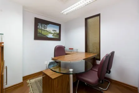 Sala Comercial à venda, 106m² no Centro, Curitiba