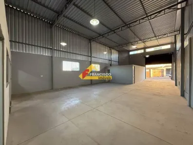 Galpão/Depósito/Armazém para alugar, 200m² no Interlagos, Divinópolis