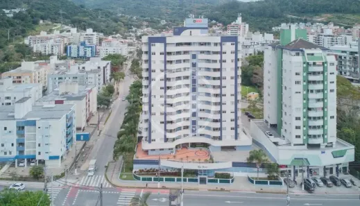 Apartamento com 2 Quartos à venda, 70m² no Córrego Grande, Florianópolis