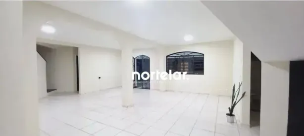 Imóvel Comercial para alugar, 200m² no Jardim Ester, São Paulo
