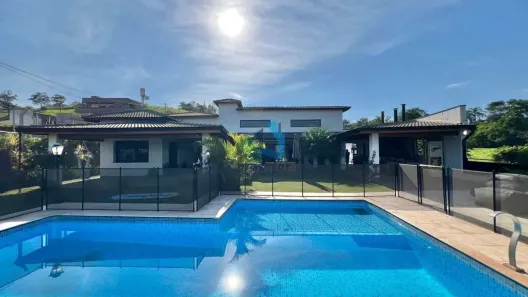 Fazenda/Sítio com 3 Quartos à venda, 1600m² no Dona Catarina, Mairinque