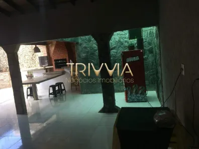 Casa com 3 Quartos à venda, 230m² no São Jorge, Uberlândia