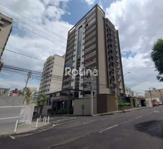 Apartamento com 3 Quartos para alugar, 171m² no Saraiva, Uberlândia
