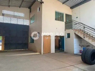 Galpão/Depósito/Armazém para alugar, 450m² no Santa Rosa, Uberlândia
