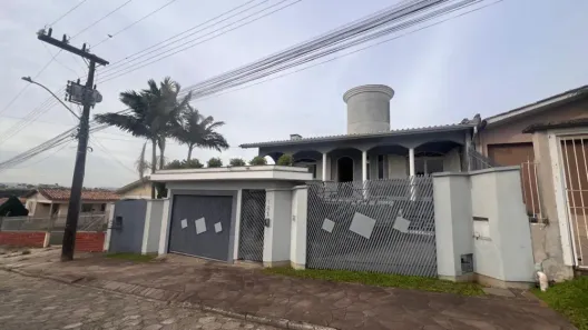 Casa com 4 Quartos à venda, 130m² no Jardim Elizabete, Içara