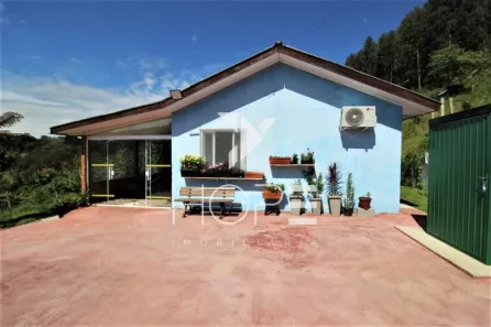Fazenda/Sítio com 4 Quartos à venda, 100m² no Zona Rural, Agudos do Sul