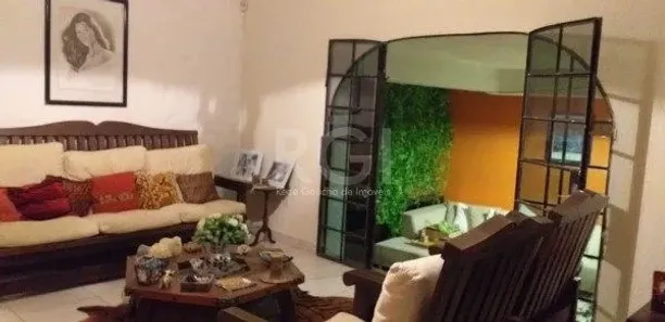 Casa com 3 Quartos à venda, 260m² no Espírito Santo, Porto Alegre