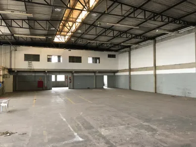 Galpão/Depósito/Armazém para alugar, 1200m² no Chácara Quiriri, Carapicuíba