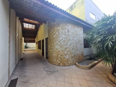Casa com 4 Quartos para alugar, 250m² no Vila Galvão, Guarulhos