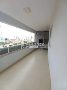 Apartamento com 3 Quartos para alugar, 104m² no Santa Mônica, Uberlândia