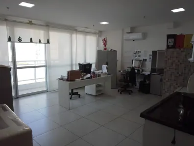 Sala Comercial à venda, 45m² no Encruzilhada, Santos