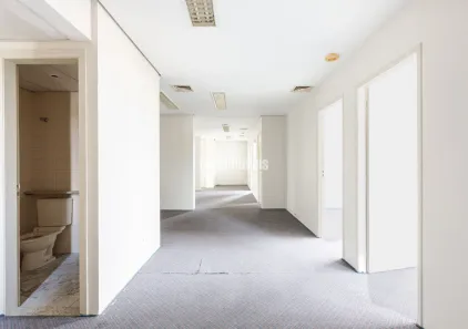 Sala Comercial para alugar, 57m² no Vila Tramontano, São Paulo