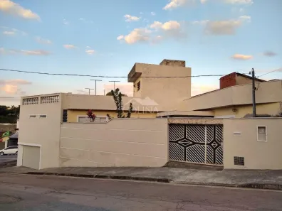 Sobrado com 3 Quartos à venda, 137m² no Jardim do Lago, Jundiaí