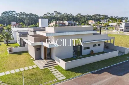 Casa de Condomínio com 4 Quartos para alugar, 150m² no São João do Rio Vermelho, Florianópolis