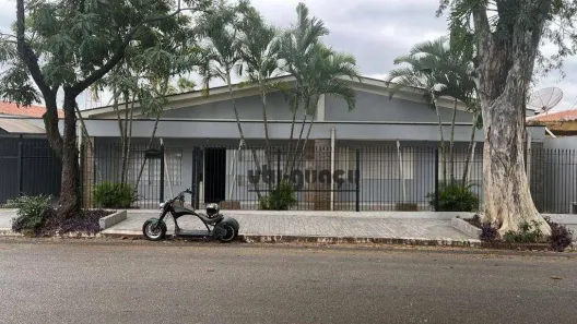 Casa com 3 Quartos para venda ou aluguel, 237m² no Brasil, Itu
