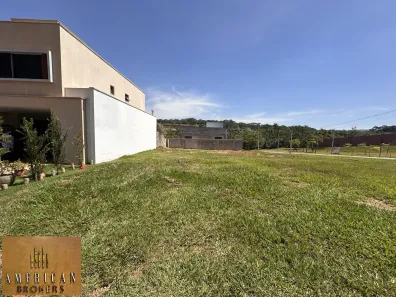 Lote/Terreno à venda, 250m² no Jardins Capri, Senador Canedo