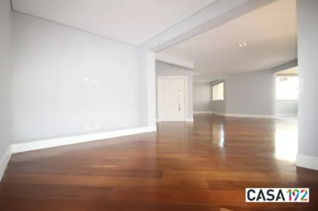 Apartamento com 3 Quartos para venda ou aluguel, 245m² no Vila Uberabinha, São Paulo