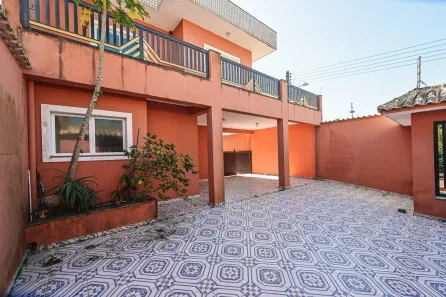 Sobrado com 4 Quartos à venda, 180m² no Bougainville Residencial, Peruíbe