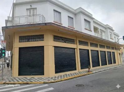 Prédio Comercial para venda ou aluguel, 1500m² no Centro, Jacareí