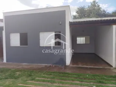 Casa com 2 Quartos à venda, 52m² no Jardim Europa, Uberlândia