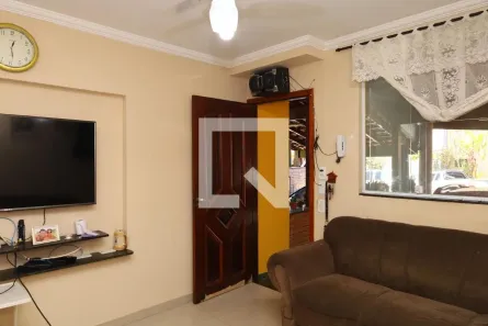 Casa de Condomínio com 3 Quartos à venda, 185m² no Fazenda Aricanduva, São Paulo