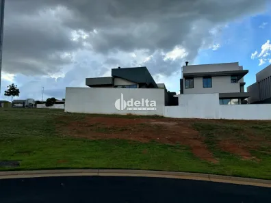 Lote/Terreno à venda, 477m² no Granja Marileusa, Uberlândia