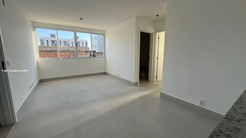 Apartamento com 2 quartos — Ipiranga, Belo Horizonte