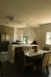 Casa com 3 Quartos para alugar, 180m² no , Mairiporã