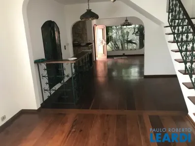 Casa com 3 Quartos à venda, 300m² no Vila Mariana, São Paulo