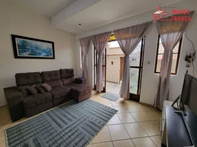 Casa com 4 Quartos à venda, 232m² no Jardim Esperança, Guaratinguetá