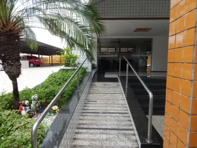 Apartamento com 3 Quartos para alugar, 68m² no Papicu, Fortaleza
