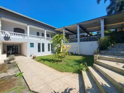 Fazenda/Sítio com 4 Quartos à venda, 377m² no Jardim Club de Campo, Santo André