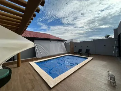 Casa com 3 Quartos à venda, 238m² no Cidade Jardim, Uberlândia
