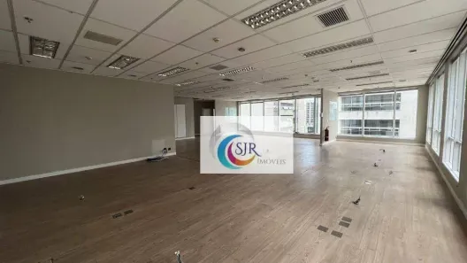 Sala Comercial à venda, 226m² no Vila Olímpia, São Paulo