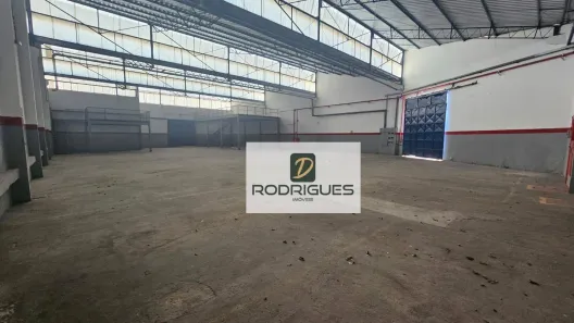 Galpão/Depósito/Armazém para alugar, 1300m² no Canhema, Diadema