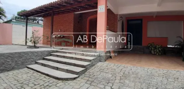 Casa com 3 Quartos à venda, 202m² no Jardim Sulacap, Rio de Janeiro