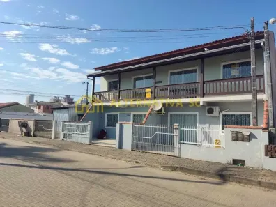 Sobrado com 3 Quartos para alugar, 120m² no Itacolomi, Balneário Piçarras