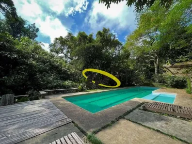 Casa de Condomínio com 3 Quartos à venda, 380m² no Chácara do Refúgio, Carapicuíba