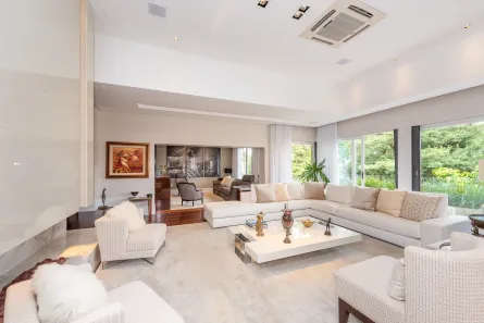 Casa com 3 Quartos à venda, 650m² no Vila Assunção, Porto Alegre