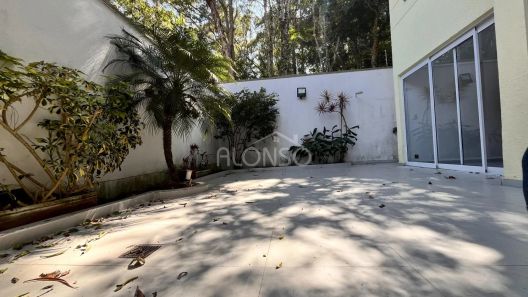 Sobrado com 4 Quartos à venda, 200m² no Granja Viana, Cotia