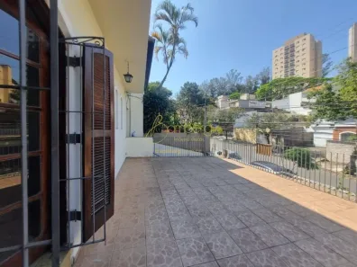 Casa com 5 Quartos à venda, 260m² no Vila Indiana, São Paulo