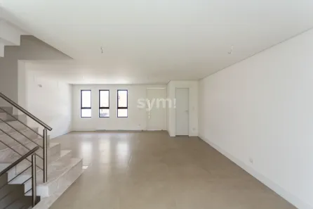 Casa de Condomínio com 3 Quartos à venda, 240m² no Santo Inácio, Curitiba